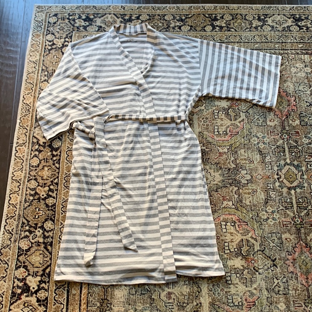 Motherhood Maternity sleep robe cream and gray stripe size small
